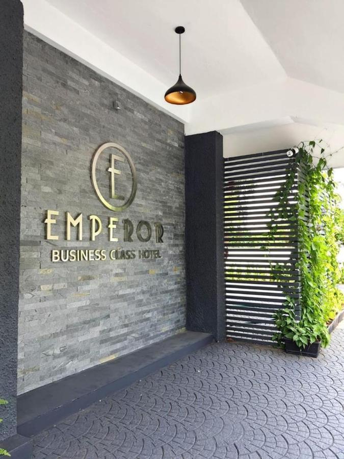 Kizhake Chālakudi Emperor-Hotel Rachana Continental Pvt Ltd מראה חיצוני תמונה