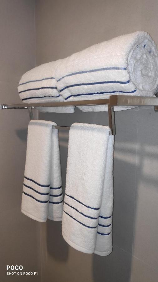 Kizhake Chālakudi Emperor-Hotel Rachana Continental Pvt Ltd מראה חיצוני תמונה